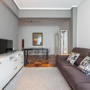 ibarrola-apartment-by-people-rentals.bilbaohotelsspain.com/